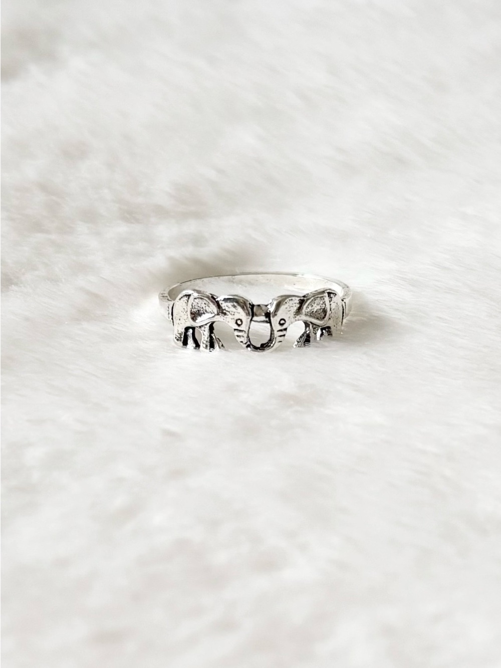 5/$15 🩷 MUST BUNDLE Silver Elephant Detail Ring